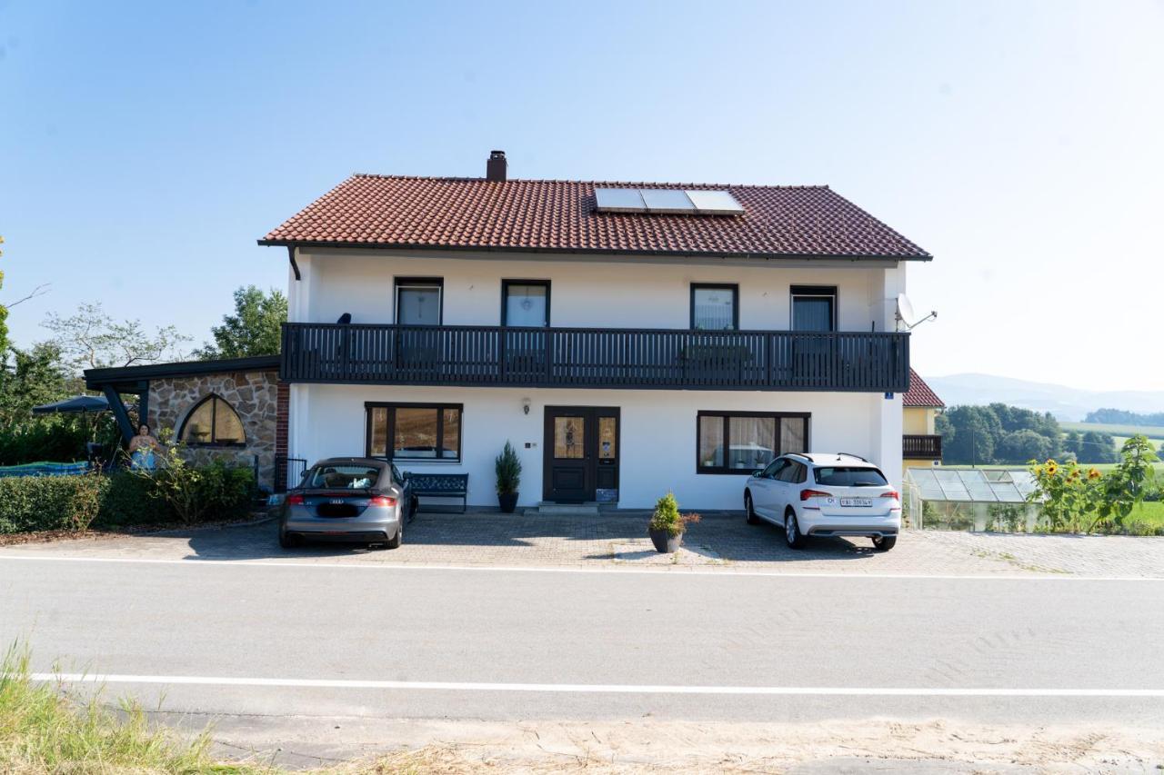 Ferienwohnung Im Idyll 1 Hengersberg Luaran gambar